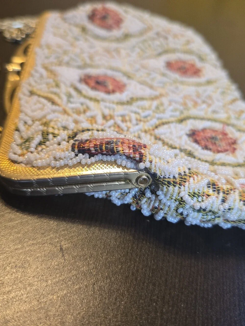 Vintage Clutch Shoulder Purse Bag Made In Hong Kong Tan Burgundy Beaded
